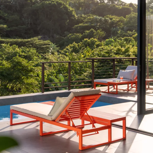 Crystal Pool Lounger with Built in Side Table - Image 4