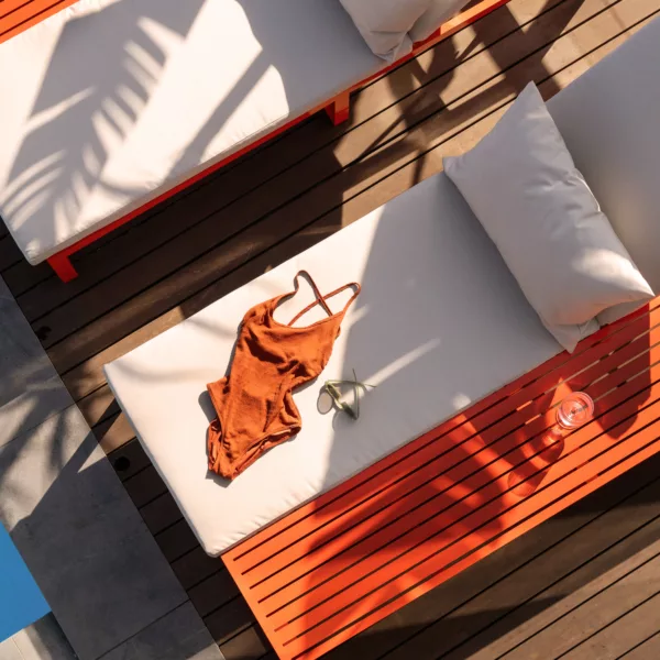 Crystal Pool Lounger with Built in Side Table - Image 2