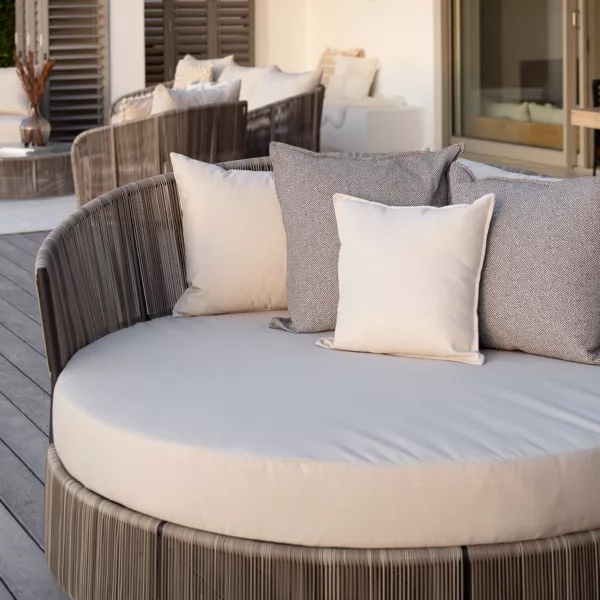 Scarlett Daybed - Image 2